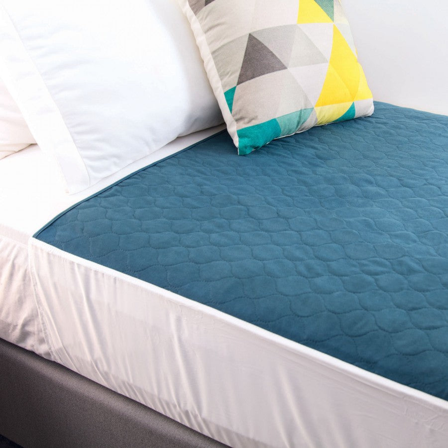 Conni Reusable Bed Pad with Tuck-ins (2 Pack)