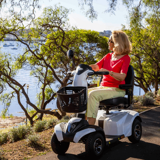 Aspire Midi Deluxe 4 Wheel Scooter